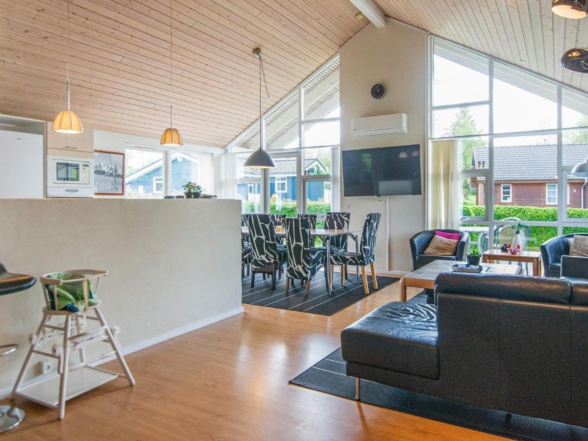 12 Person Holiday Home In Aabenraa Loddenhoj Exterior photo
